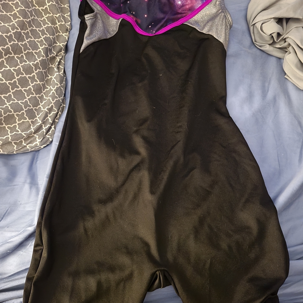Girls gymnastics outfit